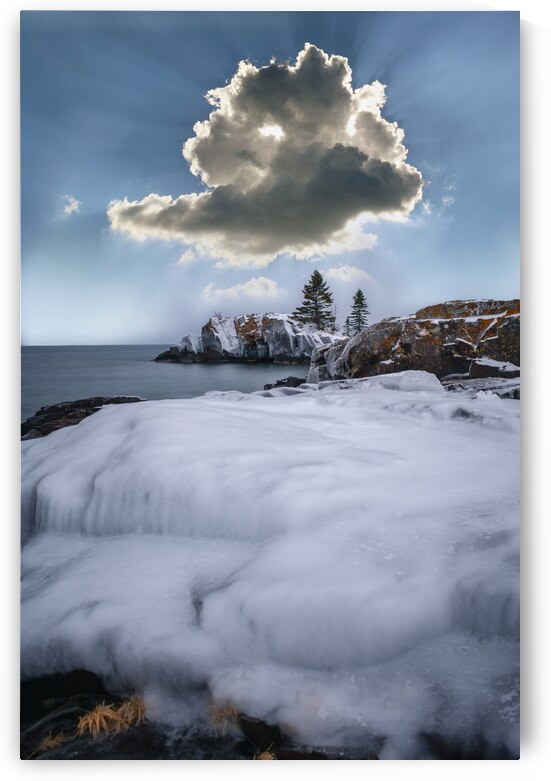 Hollow Rock by Wildridge Photography